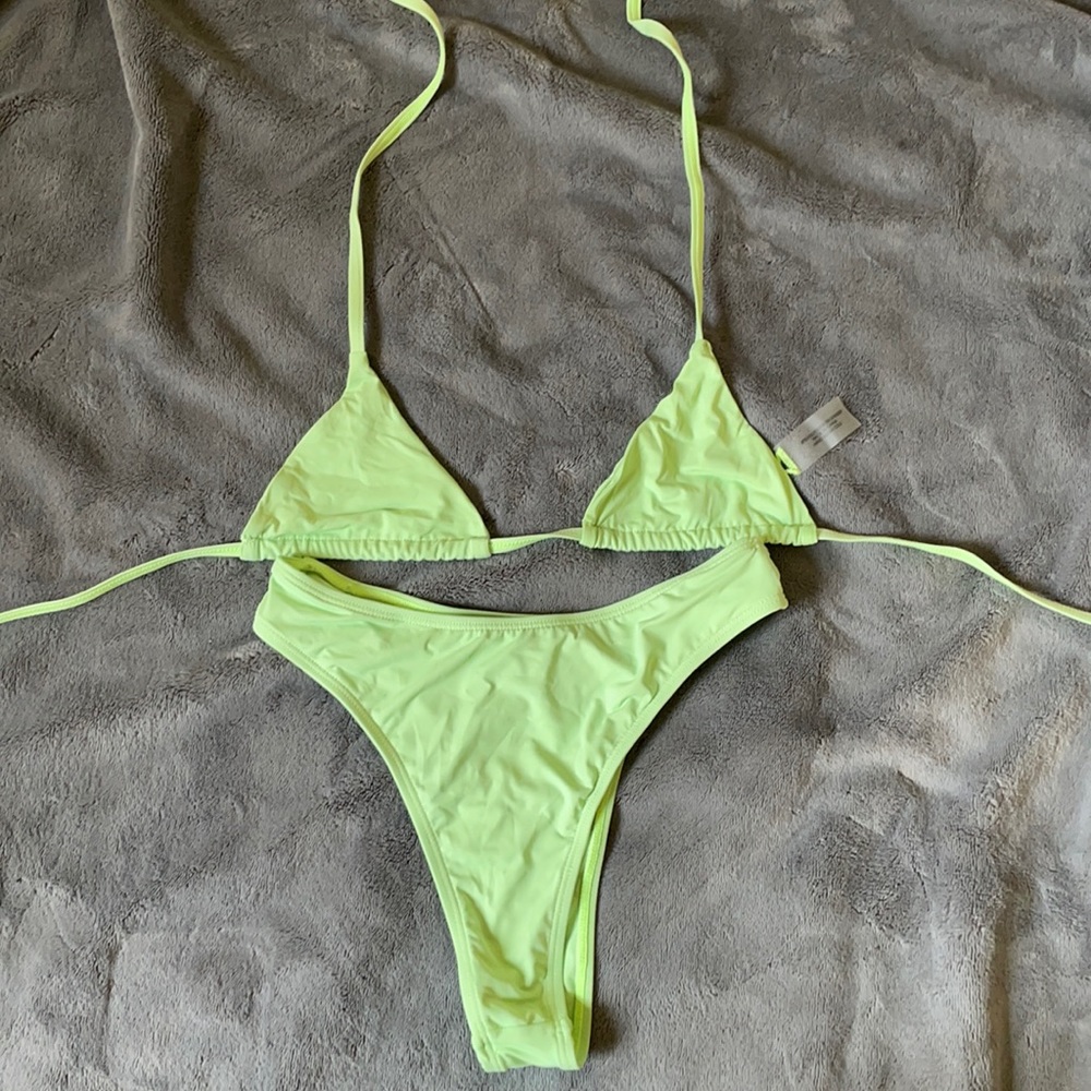 437 LoganxAria Set